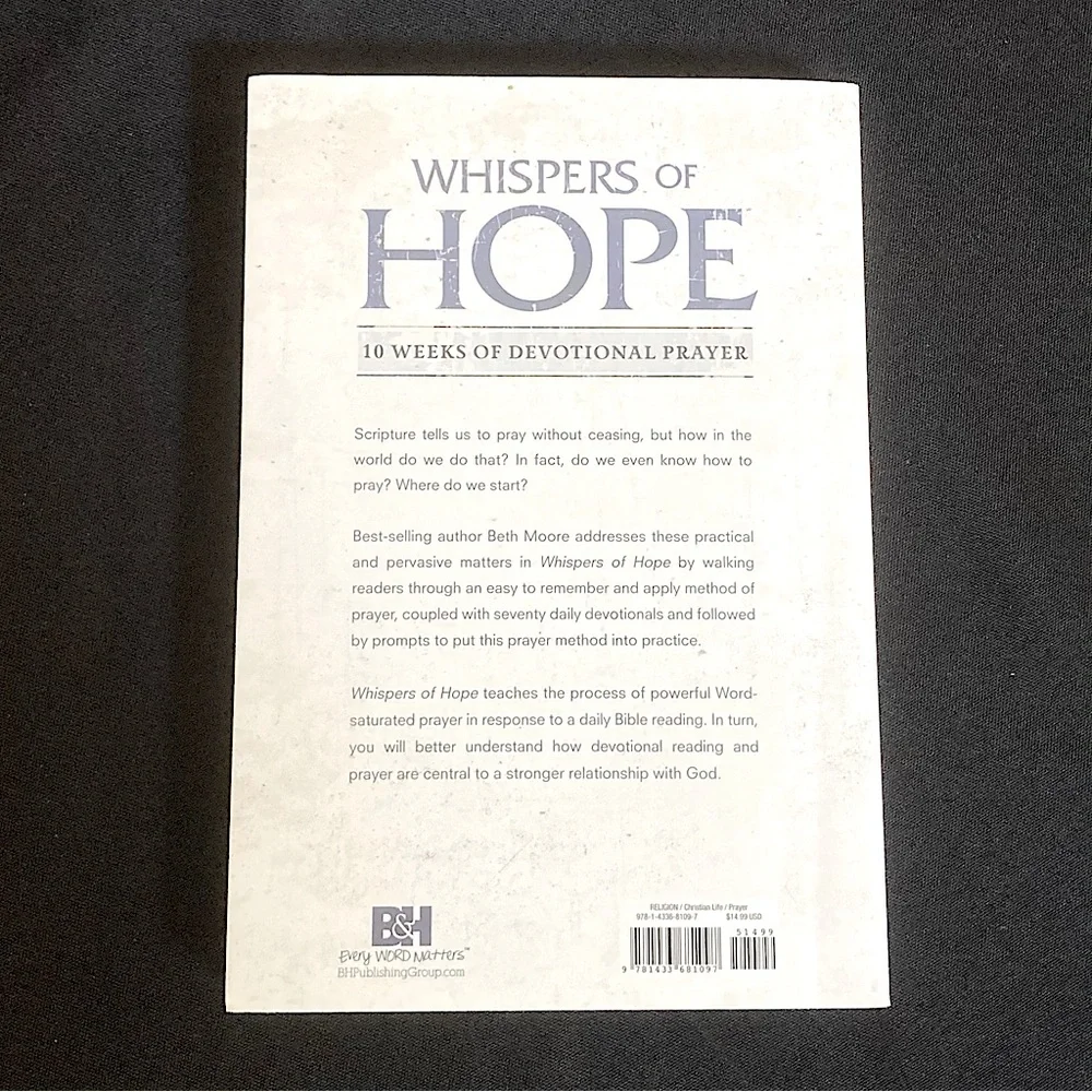 ⭐️ Whispers of Hope Ten Weeks of Devotional Prayer by Beth Moore Paperback